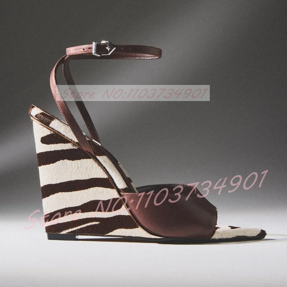 Clear Strap Heel - صنادل نسائية بكعب ويدج من شعر