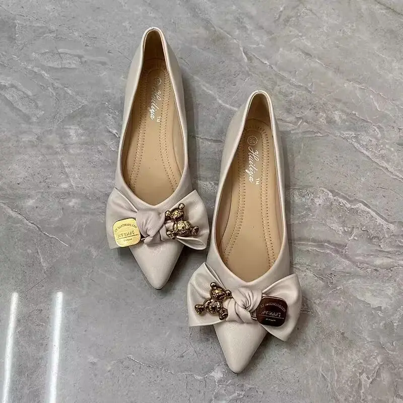 Women Shoes Quick Delivery - حذاء نسائي مسطح ناعم من الأسفل