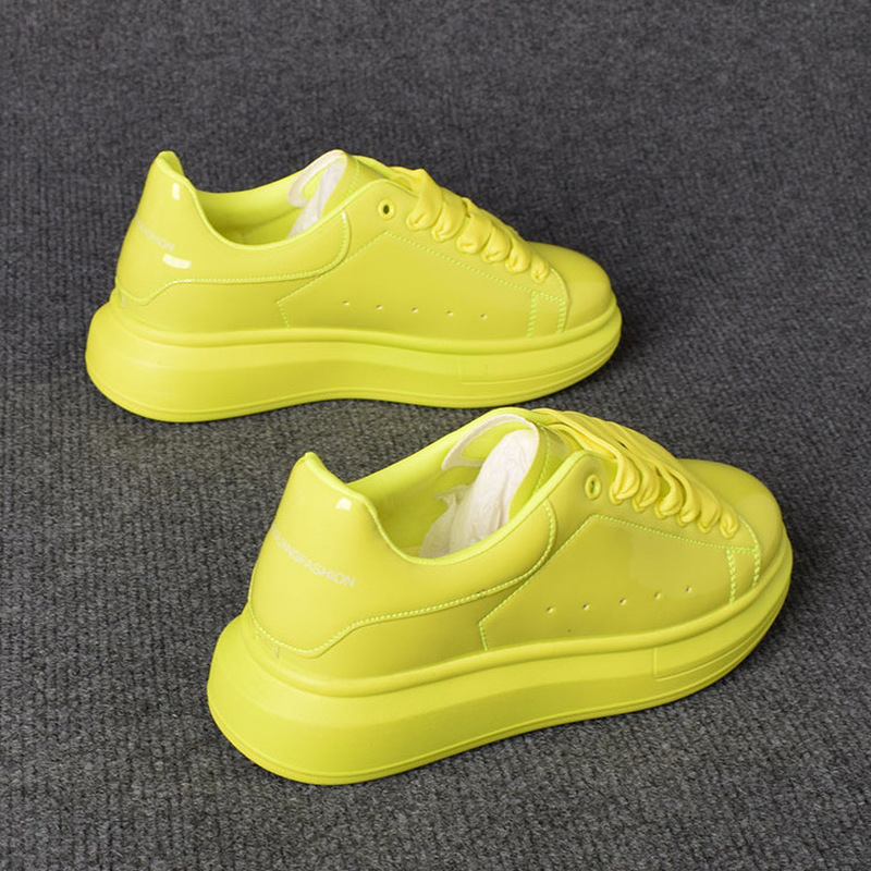 أحذية كاجوال بيضاء مطلية باللا - مراجعة Women Shoes Tennis وسعره