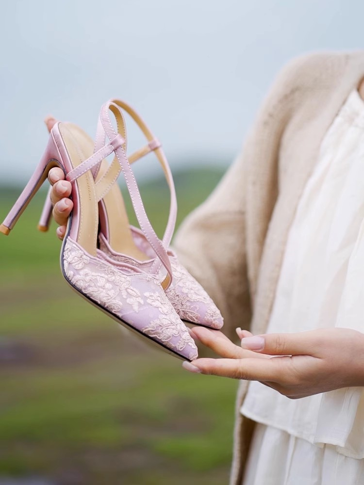 كعب ستيليتو مسطح للربيع والصيف - مراجعة Pointed Toe Flat وسعره