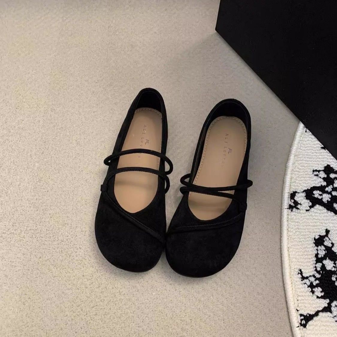 أحذية فرنسية الطراز بمقدمة مست - مراجعة Women Shoes Winter وسعره