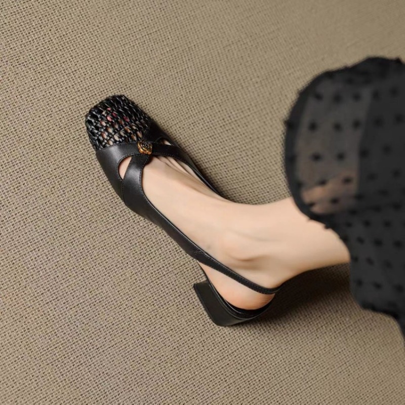 صندل نسائي بمقدمة مغلقة على ال - مراجعة Women Shoes Model وسعره