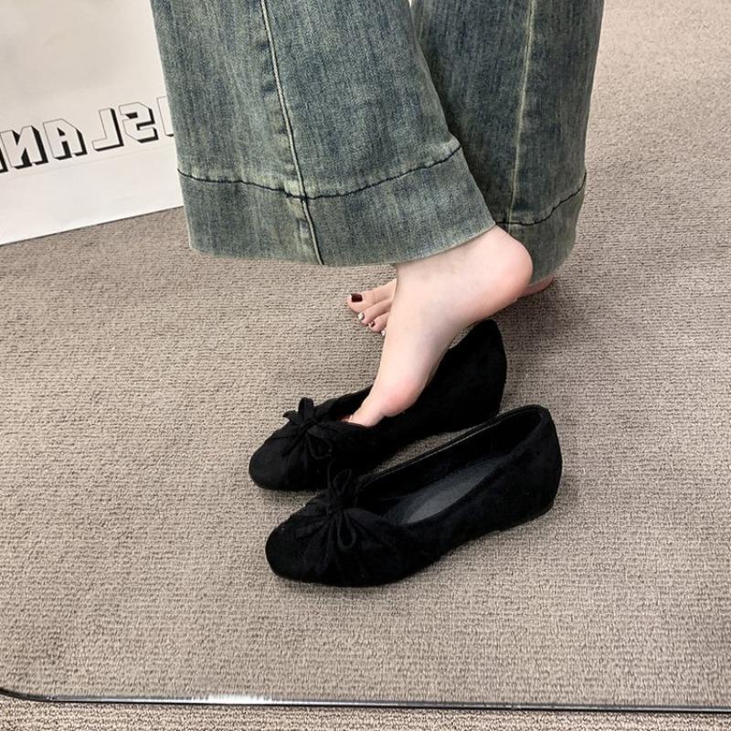 أحذية باليه نسائية بمقدمة مربع - مراجعة Pointed Toe Flat وسعره