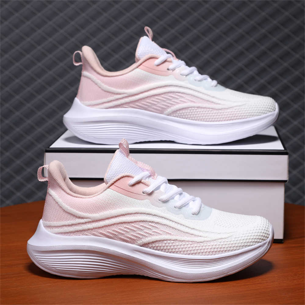 أحذية رياضية نسائية كبيرة الحج - مراجعة Women Shoes Tennis وسعره