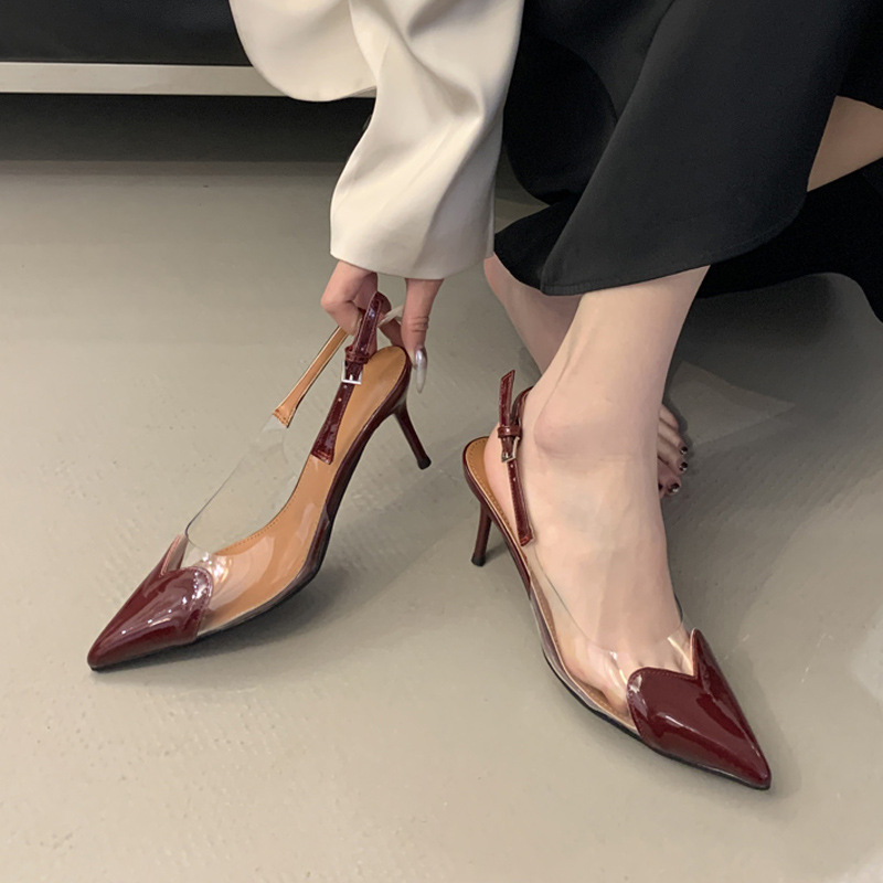 بوركورال 2026 - حذاء نسائي جدي - مراجعة Clear Strap Heel وسعره