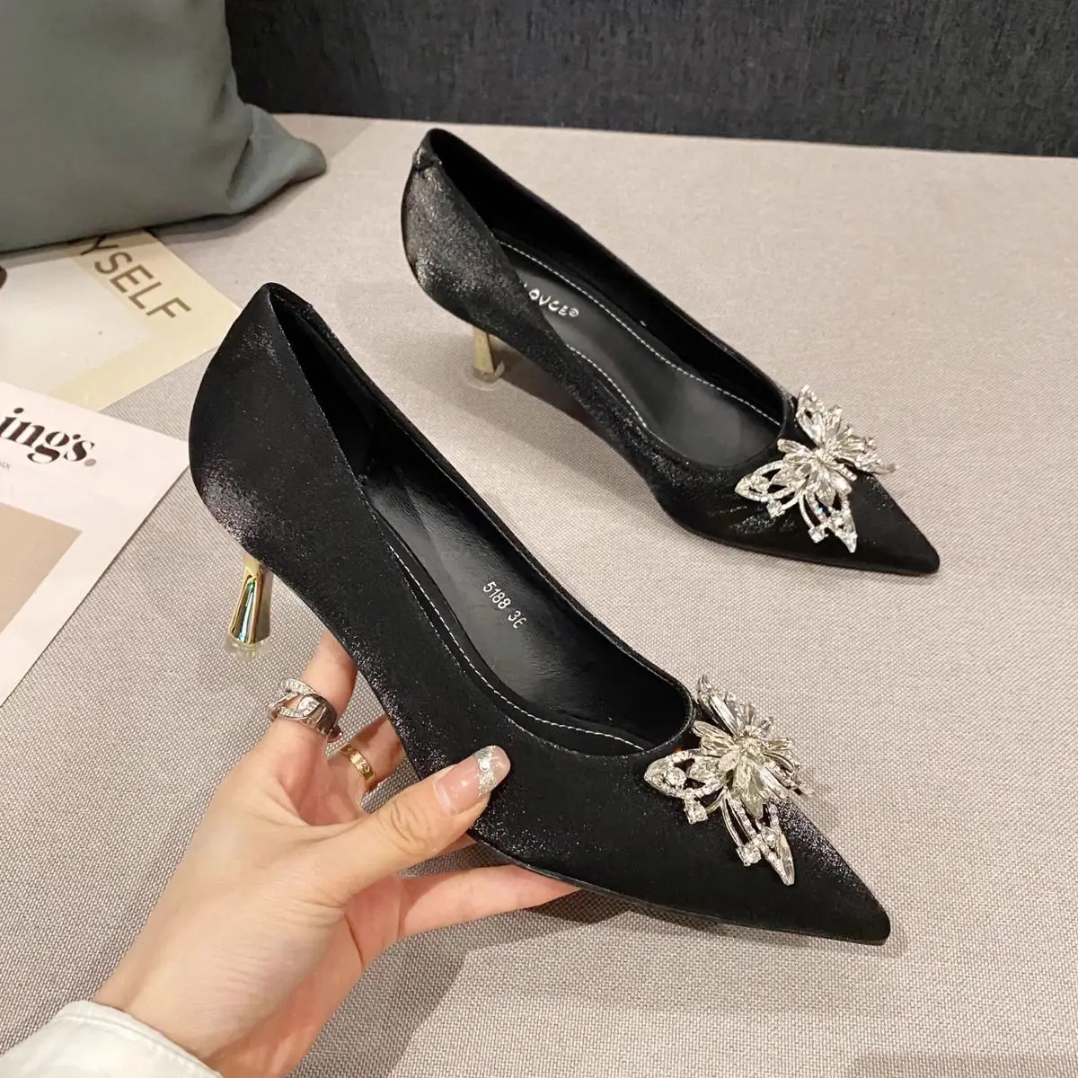 أحذية بمقدمة مدببة من حجر الرا - مراجعة Women Shoes Quick Delivery وسعره