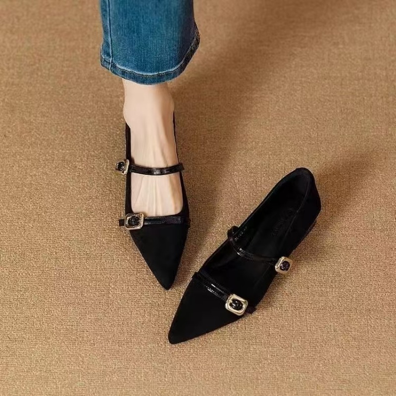 أحذية نسائية مسطحة ذات مقدمة م - مراجعة Pointed Toe Flat وسعره