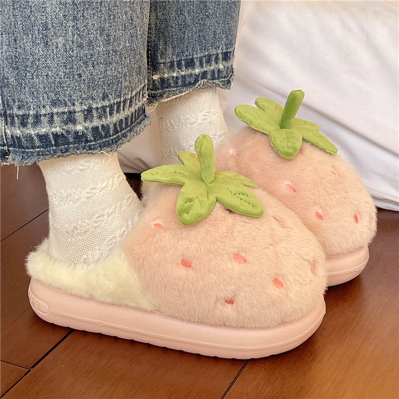 نعال قطنية لطيفة على شكل فراول - مراجعة Women Shoes Winter وسعره