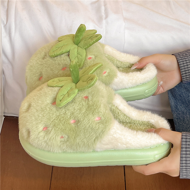 نعال قطنية لطيفة على شكل فراول - مراجعة Women Shoes Winter وسعره